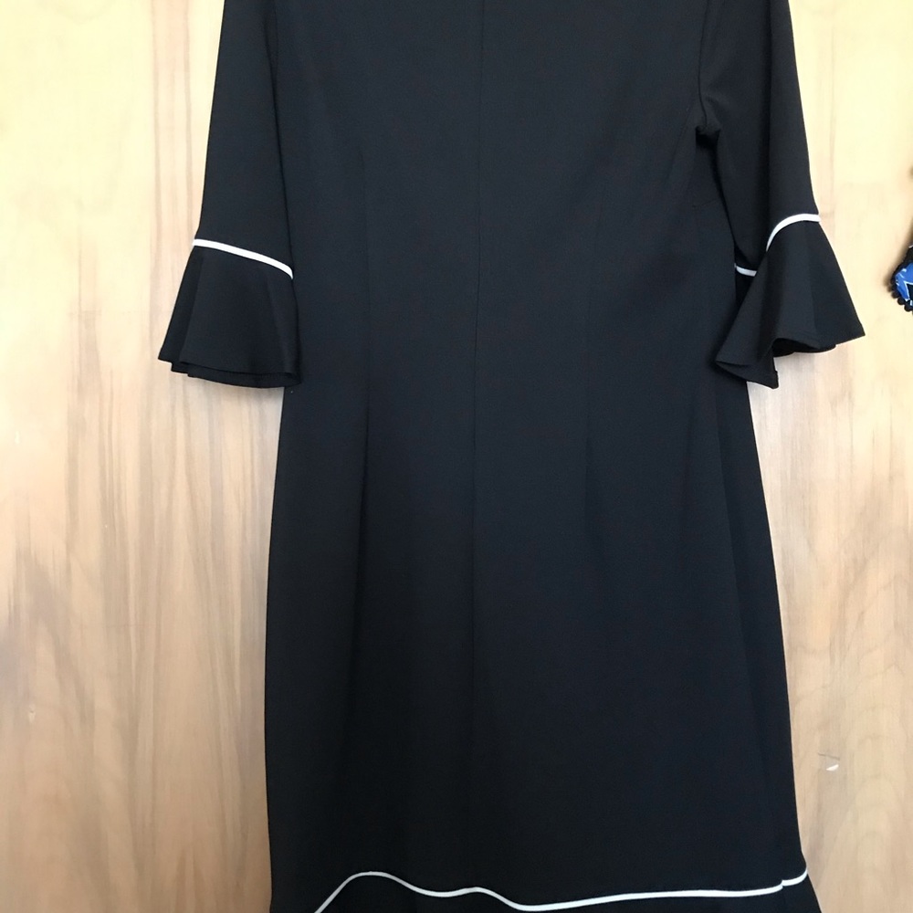Dress - Picture 9 of 11